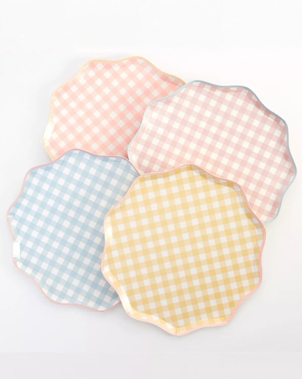 Gingham Dinner Plates