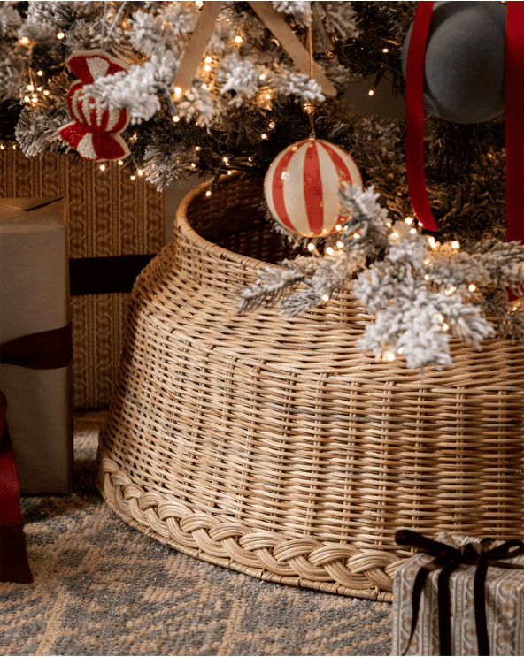 Braided Wicker Tree Collar