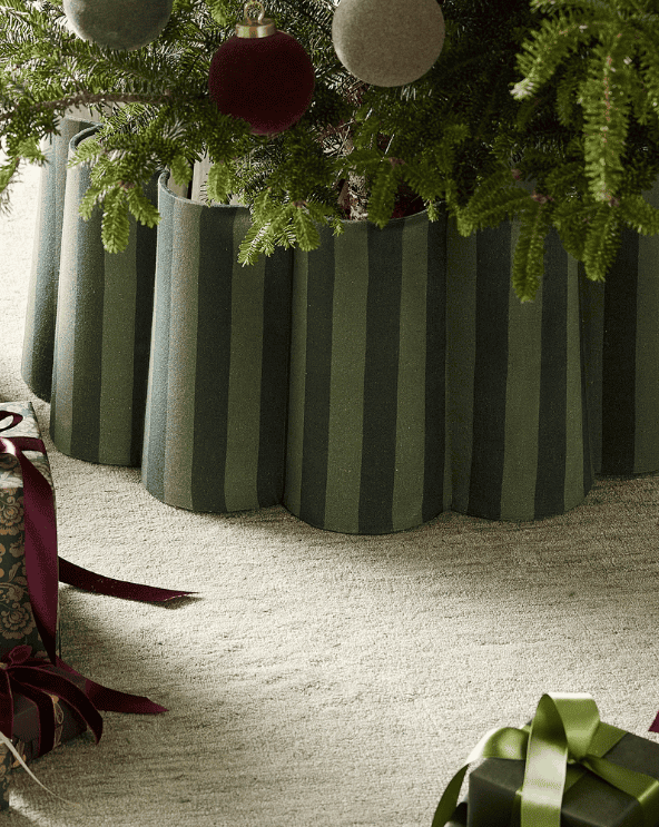 Ruffle Linen Tree Collar