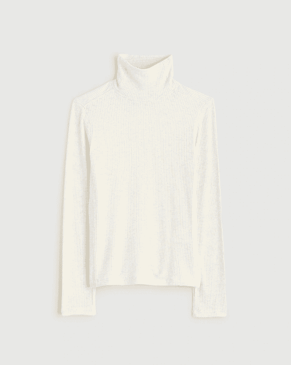 Ribbed Turtleneck Long-Sleeve Tee